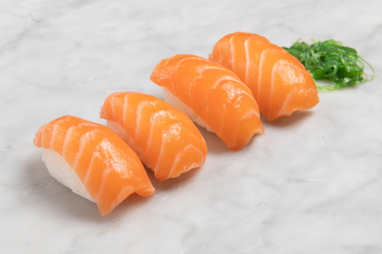 Sushi nigiri zalm